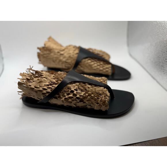 Italian Leather Thong Sandals Cuoio Patrizia Minimalist Flip Flop Style size 37 - Picture 2 of 4